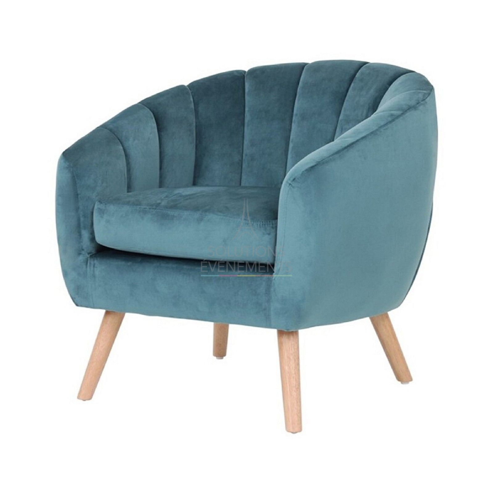 Location fauteuil velours bleu de style scandinave