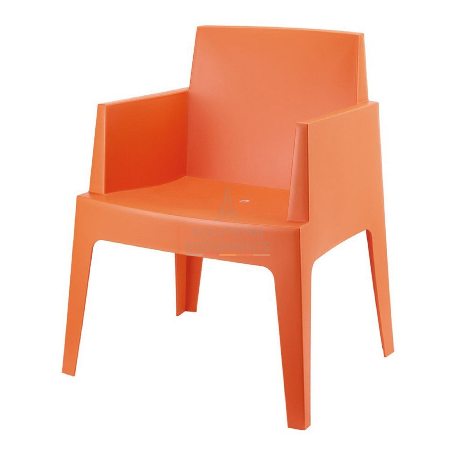 Lounge chair rental that can be used indoors or outdoors