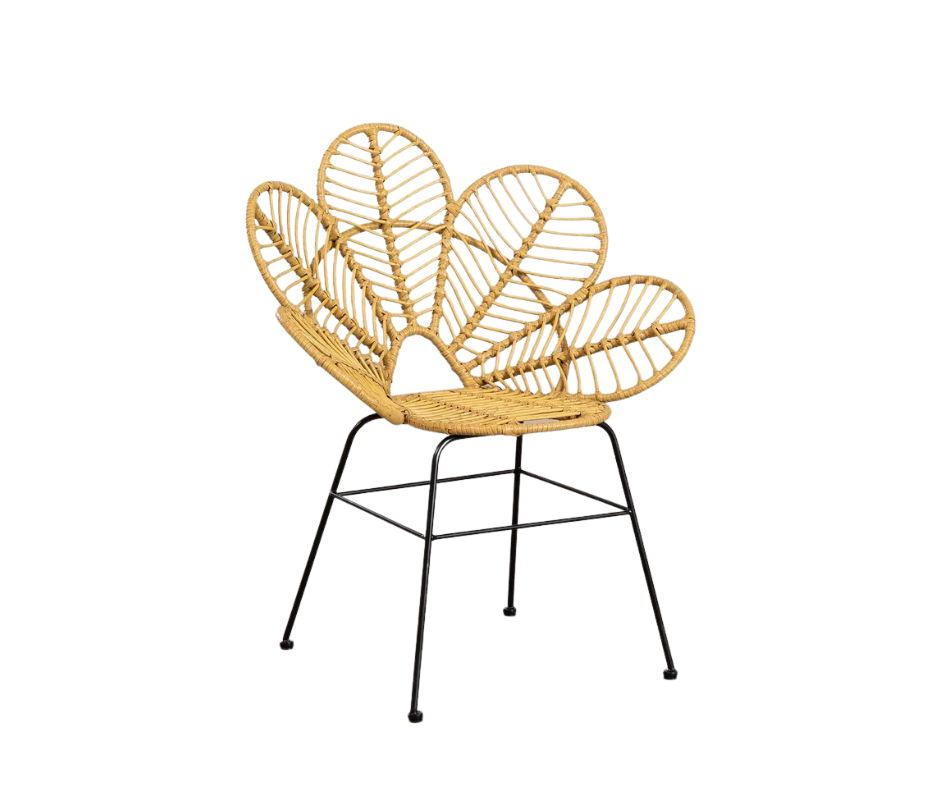 Rental of synthetic wicker and flower-shaped armchair.