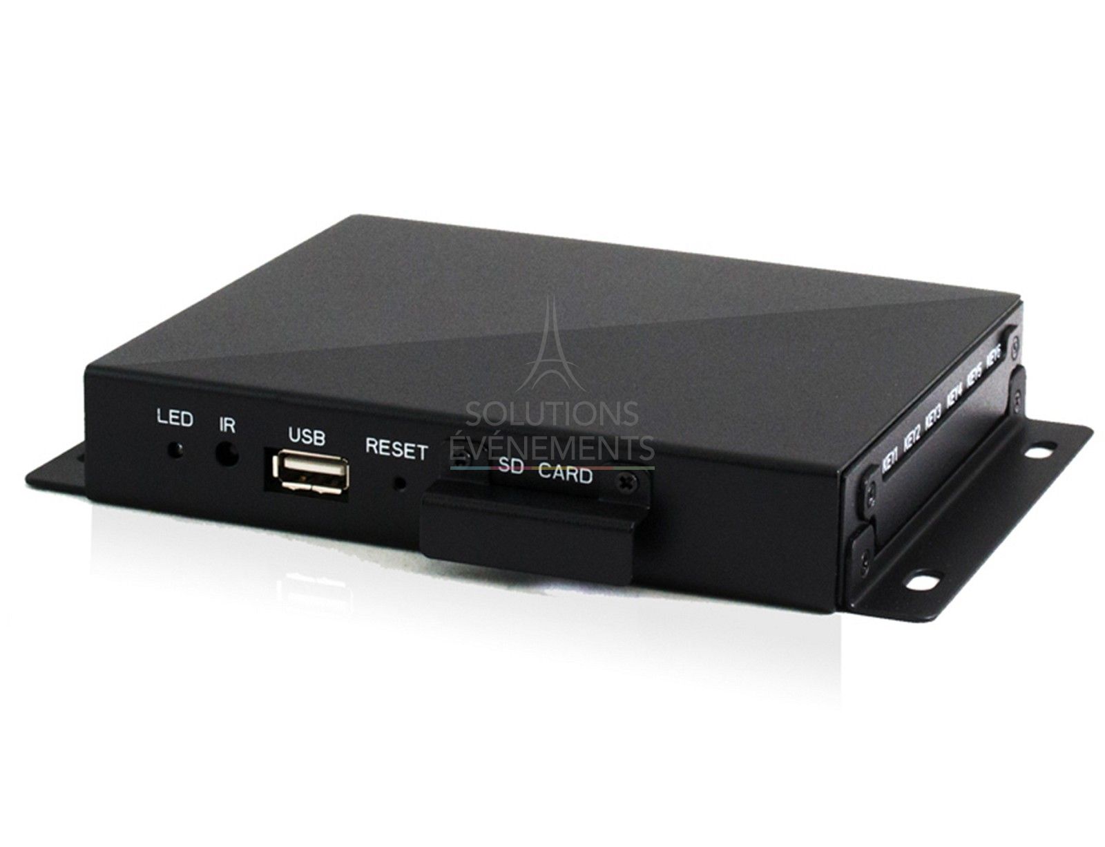 Rental of an EBE-GS-P002 media player allowing the broadcasting of videos on screens